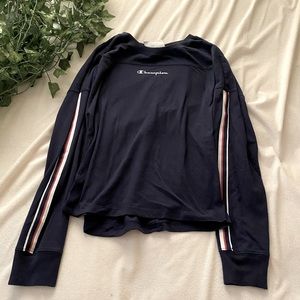 Champion long sleeve navy blue crop size SMALL